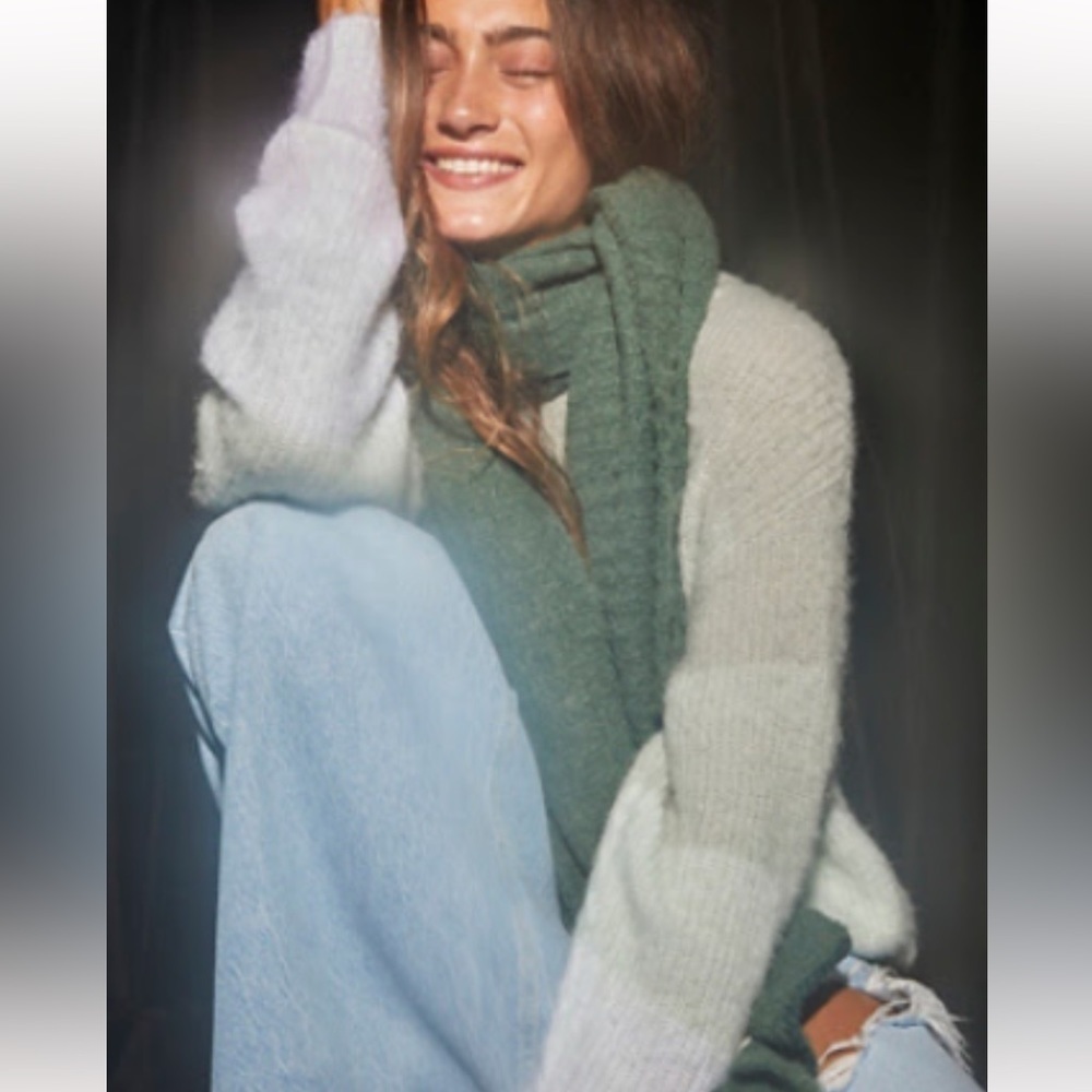 Free People Ripple Recycled Blend Blanket Scarf - Ivy Green - 38" x 22"